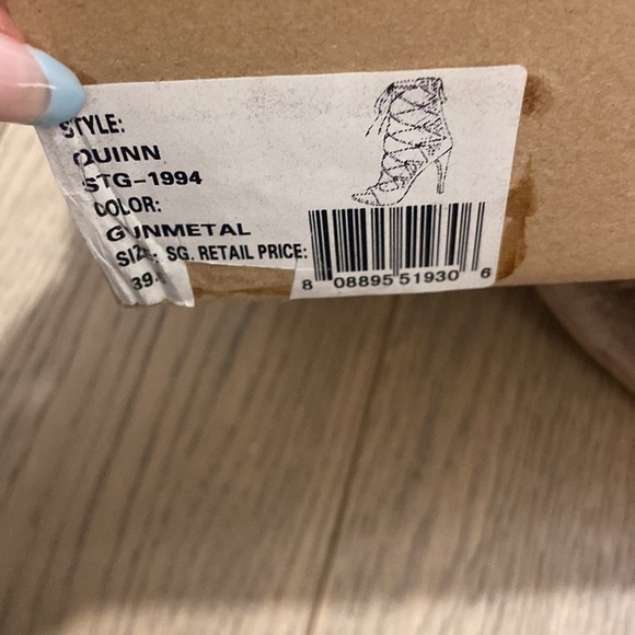 Joie gun metal tie up heels size 39.5 - Picture 3 of 3